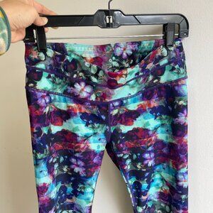 Athleta - M athletic capris, leggings 22" inseam